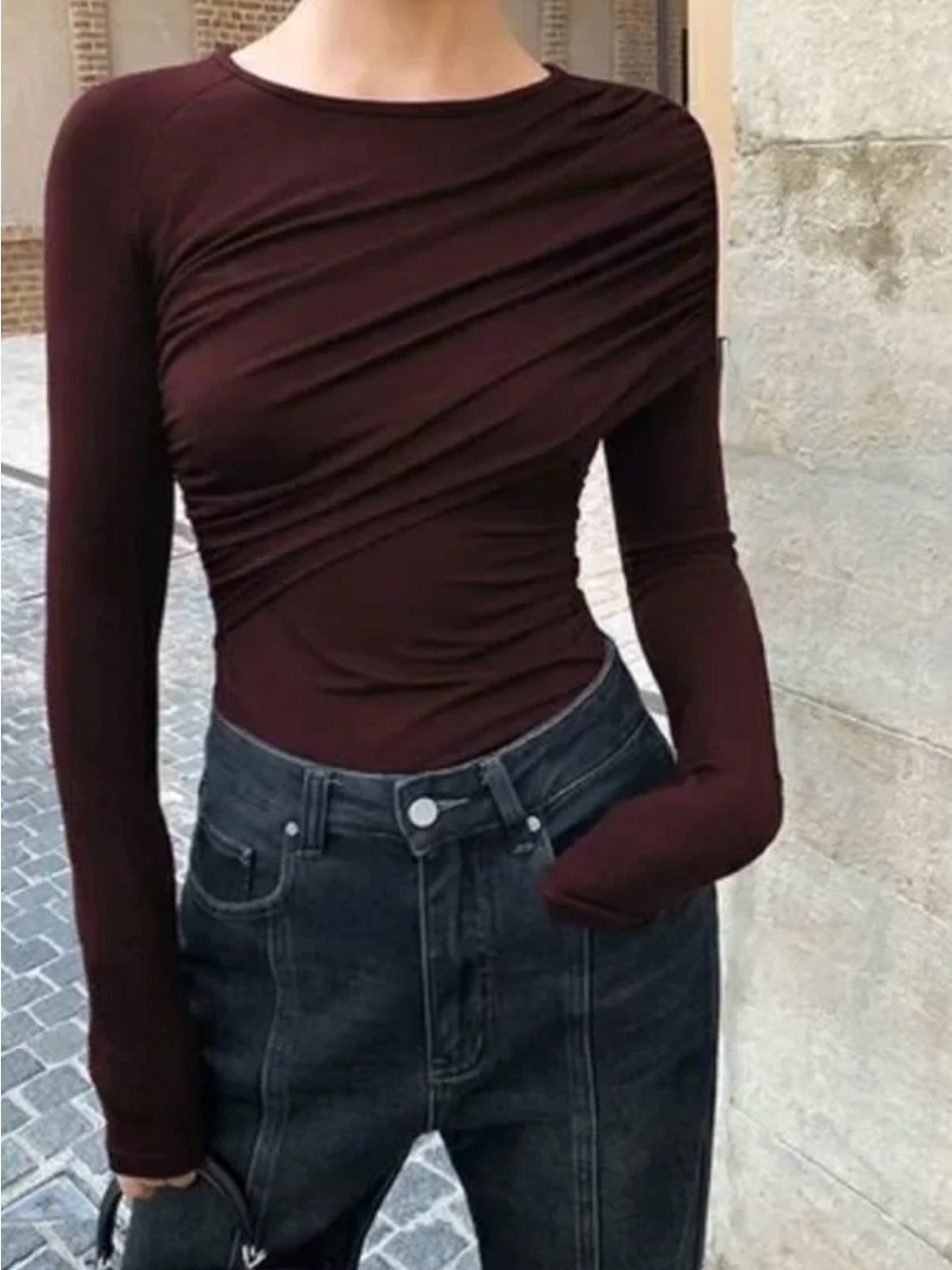 Commense Long-Sleeve Ruched Crewneck Top In Dark Brown
